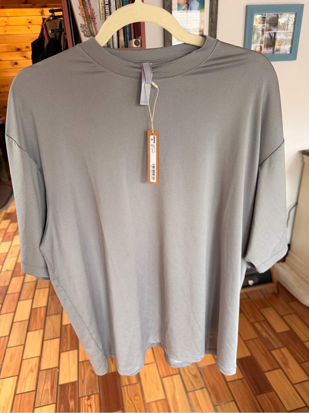 SKIMS Short Sleeve Crew Tee in Light Gray